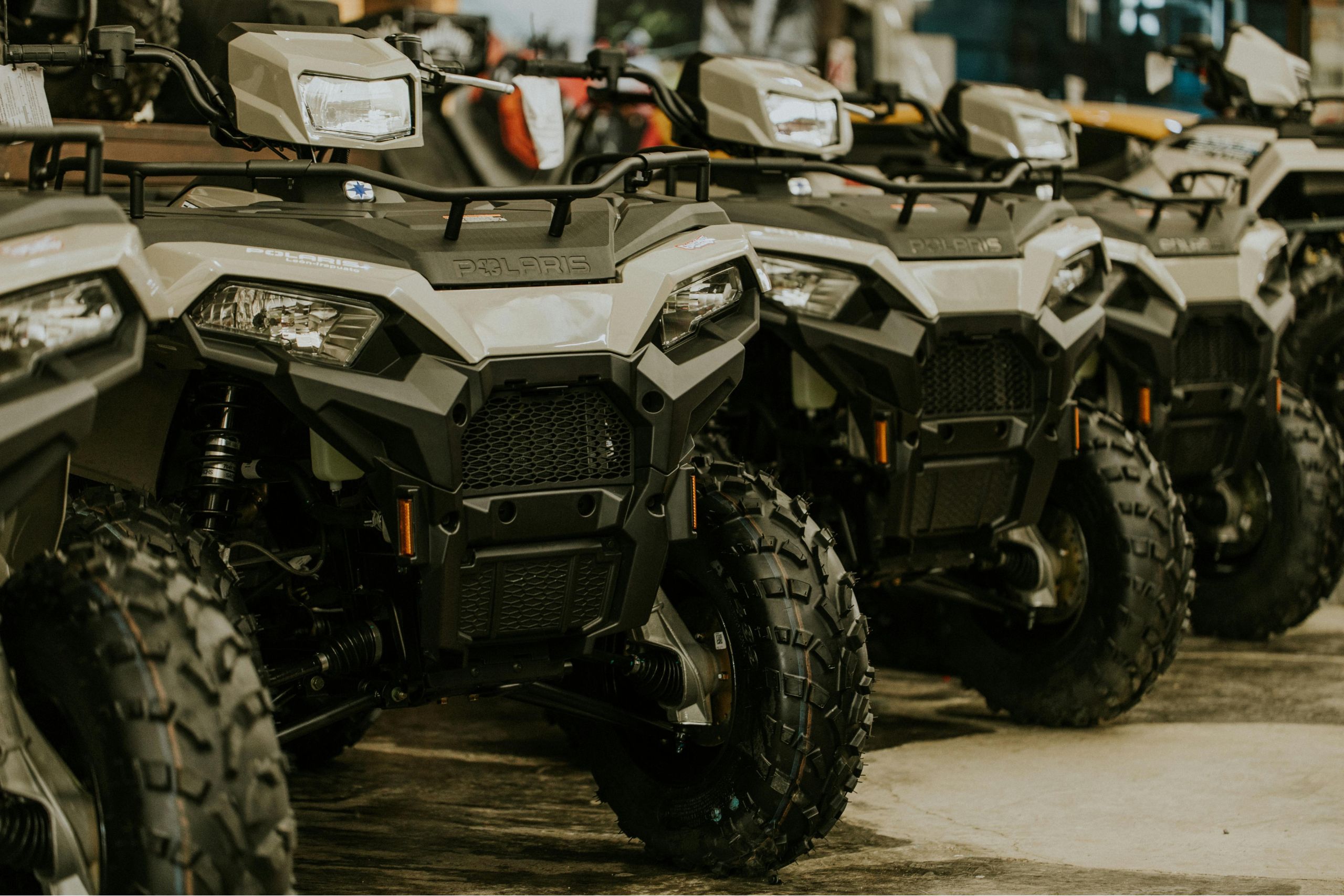 alquiler de quads a menos de 3 horas de huesca - verdes